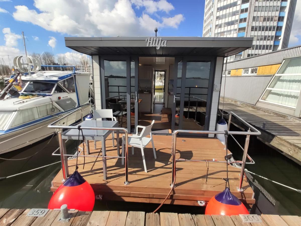 Hotel Hausboot Hilja à Schleswig Extérieur photo